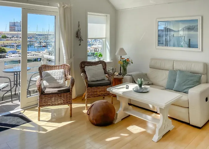 Cozy In With Wifi - G11307 * Rudkobing